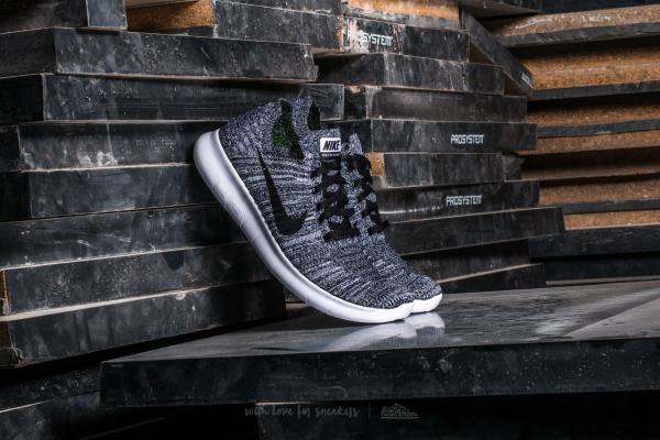 Nike Wmns Free Run Flyknit White/ Black
