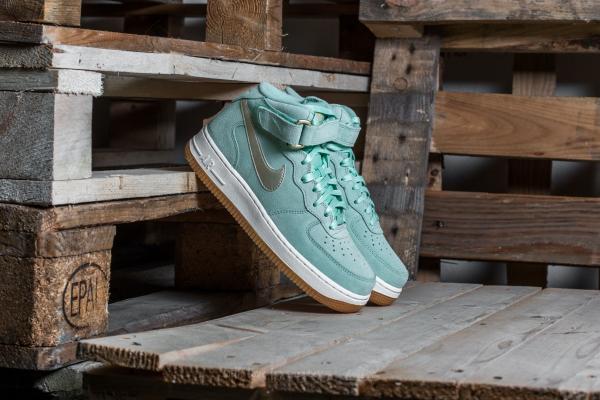 Nike W Air Force 1 '07 Mid Seasonal Enamel Green/ Metallic Gold Star