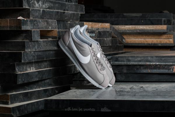 Nike Classic Cortez Nylon Wolf Grey/ White
