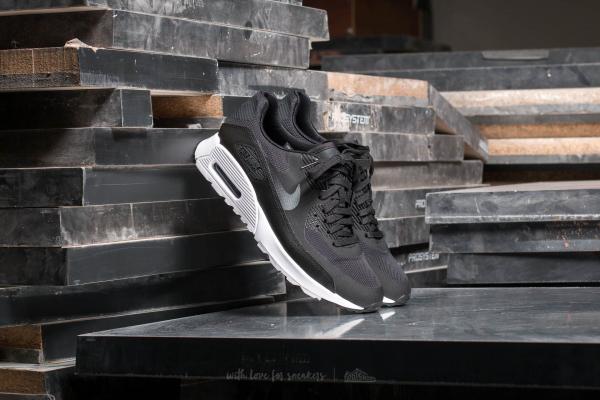 Nike Wmns Air Max 90 Ultra 2.0 Black/ Metallic Hematite-White
