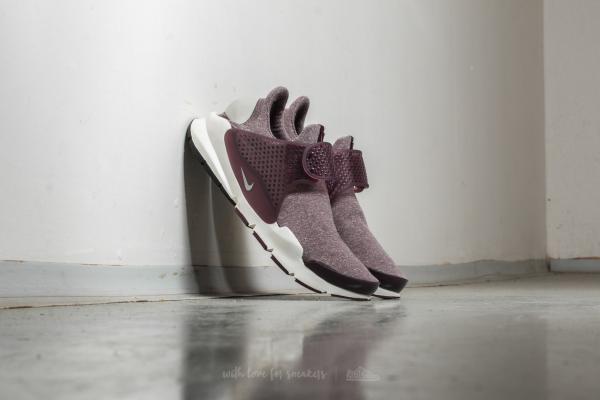 Nike Wmns Sock Dart SE Night Maroon/ Light Iron Ore
