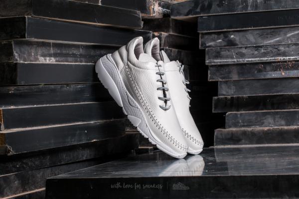 Filling Pieces Apache Runner Low All White