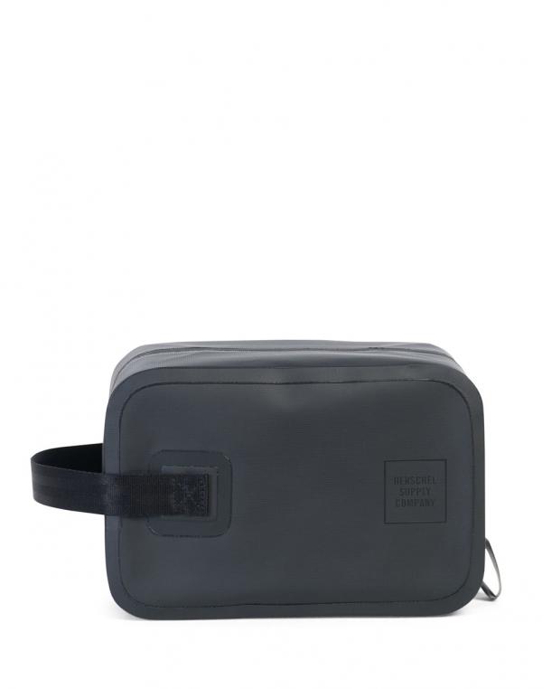 Na kosmetiku Herschel Supply Studio Chapter Tarpaulin Black Tarpaulin