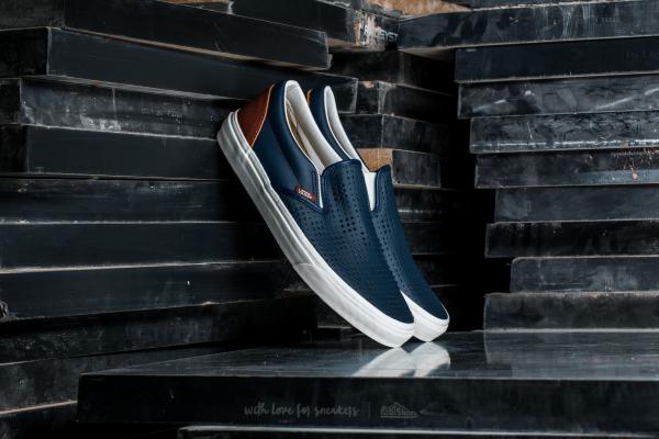 Vans Classic Slip-On Leather Perf Dress Blue