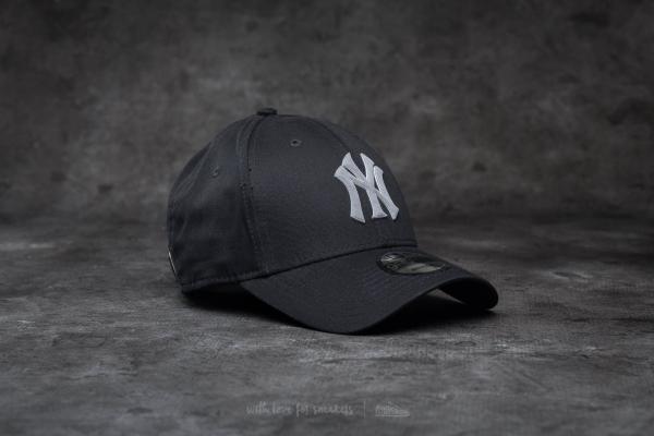 New Era 9Forty Flock Logo New York Yankees Cap Black/ Grey
