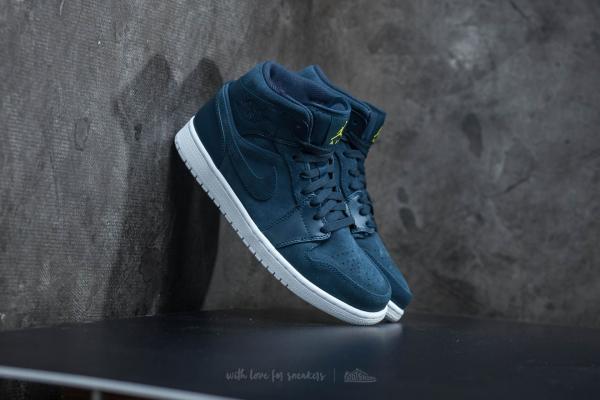Air Jordan 1 Mid Armory Navy/ Electrolime-White
