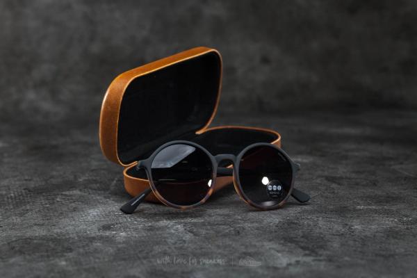 Komono Madison Matte Black-Tortoise