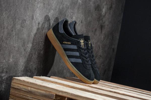 adidas Munchen Core Black/ Dark Grey/ Gum3