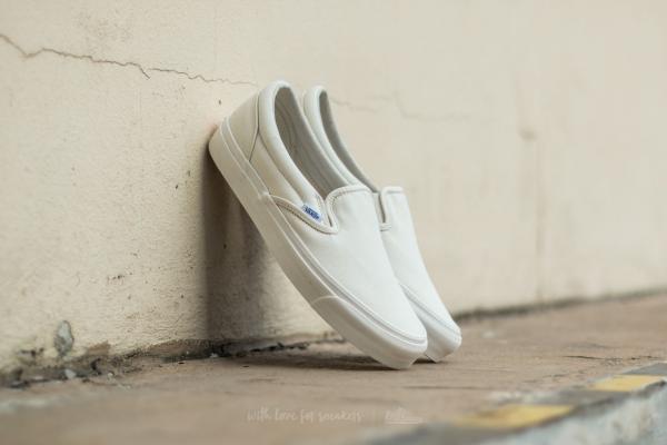 Vans OG Classic Slip-On (Canvas) Classic White