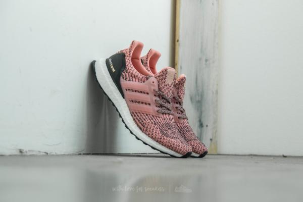 adidas Ultra Boost w Still Breeze/ Core Black
