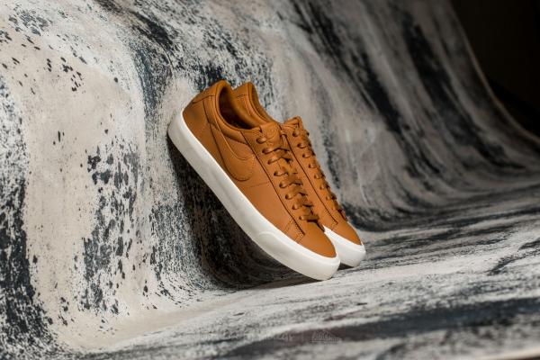 NIKELAB  Blazer Studio Low Desert Ochre / Desert Ochre-Sail