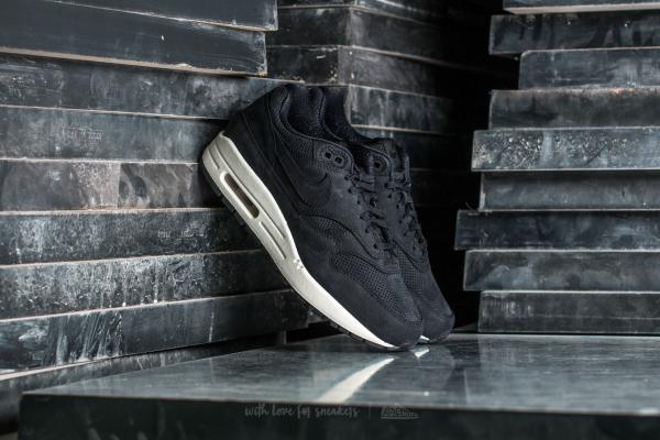 Nike Wmns Air Max 1 Pinnacle Black/ Black-Sail
