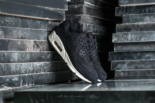 Nike Wmns Air Max 90 Pinnacle Black/ Black-Sail