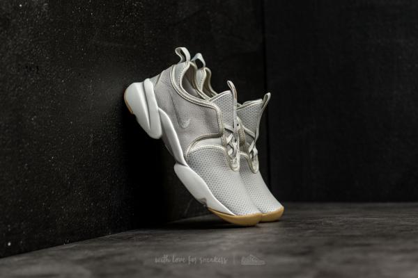 W Nike Loden Pinnacle Light Bone/ Light Bone-Sail