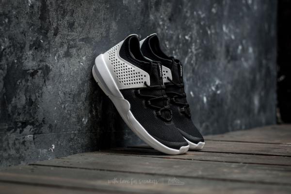 Jordan Express Black/ Black-White
