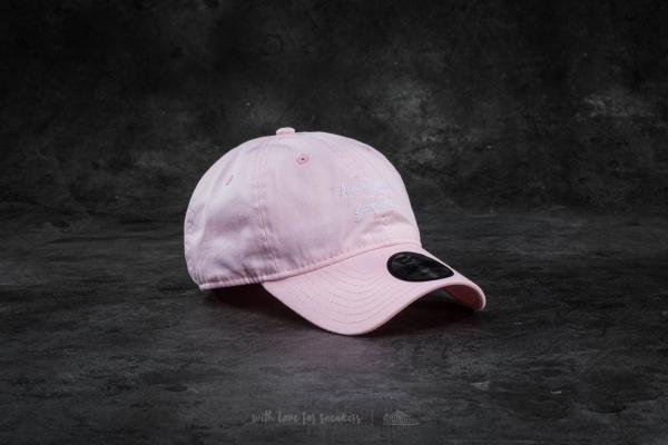 New Era 9Forty Adjustable Sunbleach Unstructured New York Yankees Cap Light Pink