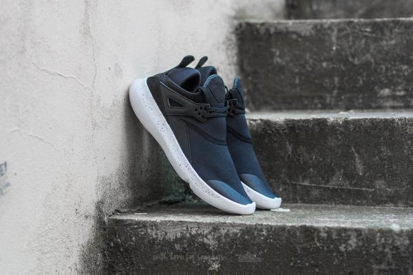 Jordan Fly '89 BG Black/ Black-White