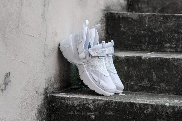 Jordan Trunner LX Premium HC GG White/ White-Pure Platinum