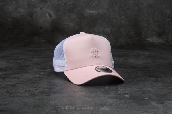 New Era Adjustable Woman Pastel New York Yankees Trucker Light Pink