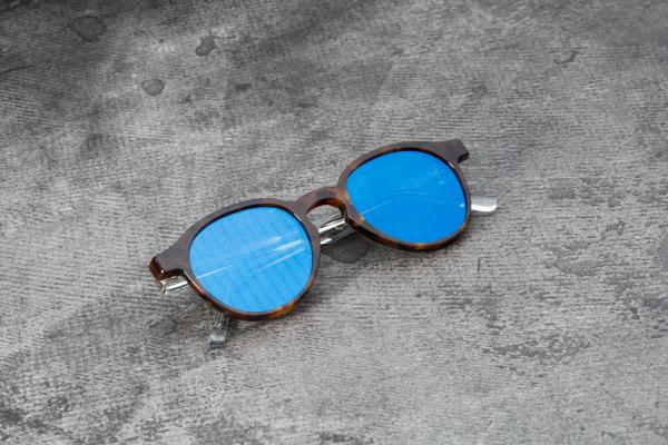 RETROSUPERFUTURE The Iconic Series Classic Havana