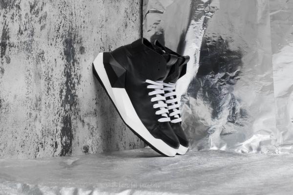 Cinzia Araia Black Calf/ Black Calf