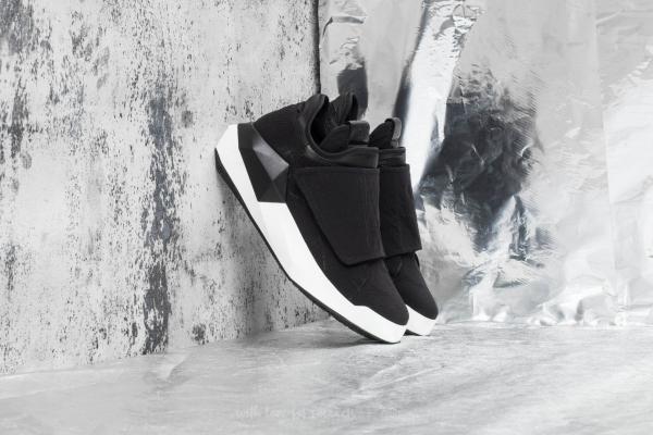 Cinzia Araia Black Rovendi Black