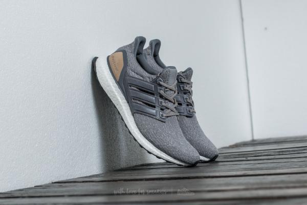 adidas Ultra Boost LTD Mid Grey/ Linen Khaki