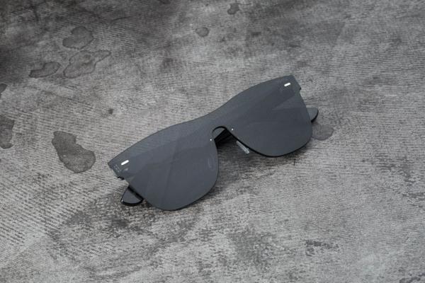 RETROSUPERFUTURE Tuttolente Classic Black