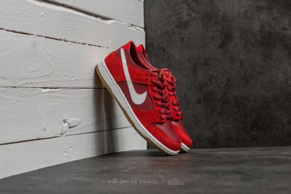 Nike SB Zoom Dunk Low Pro Track Red/ White-Cedar