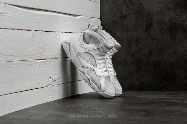 Air Jordan 7 Retro White/ Metallic Silver