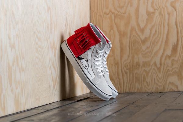 Vans x Peanuts Sk8-Hi Moc Dog House/ Bone
