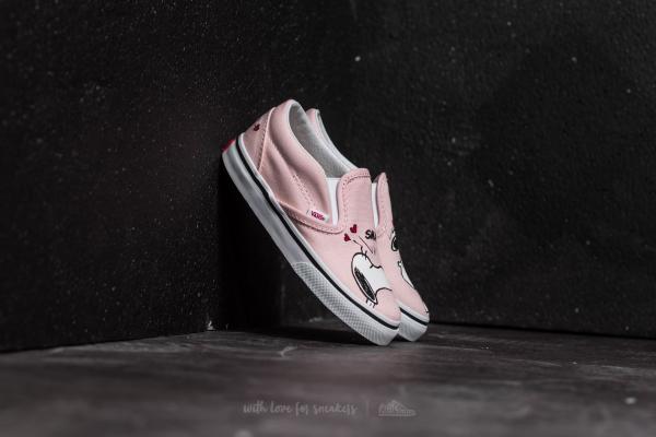 Vans x Peanuts Classic Slip-On Smack/ Pearl