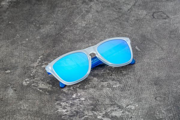 Oakley Frogskins Matte Clear/ Matte Transparent Blue/ Sapphire Iridium