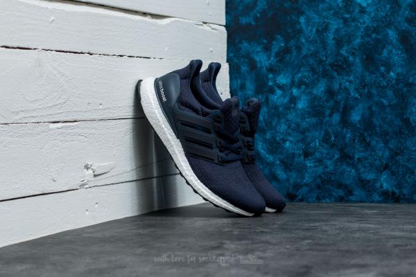 adidas UltraBoost Collegiate Navy /Night Navy