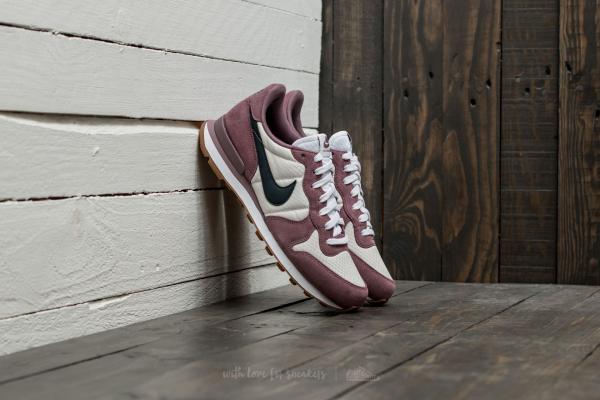 Nike W Internationalist Taupe Grey/ Armory Navy