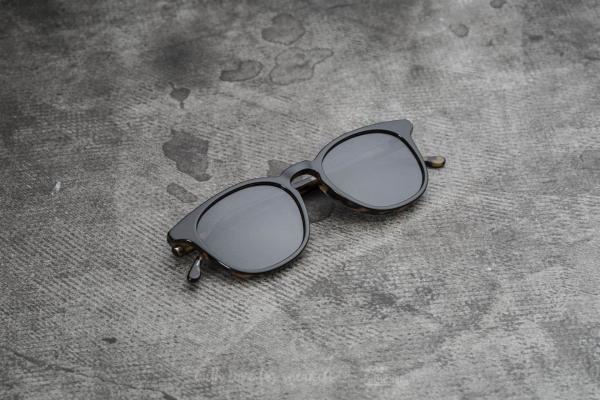 Komono Beaumont Black/ Tortoise