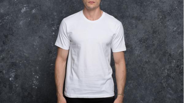 Undefeated 5 Strike Felt Patch Tee White