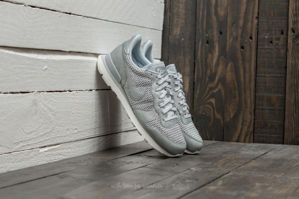 Nike W Internationalist Premium Metallic Platinum/ Pure Platinum