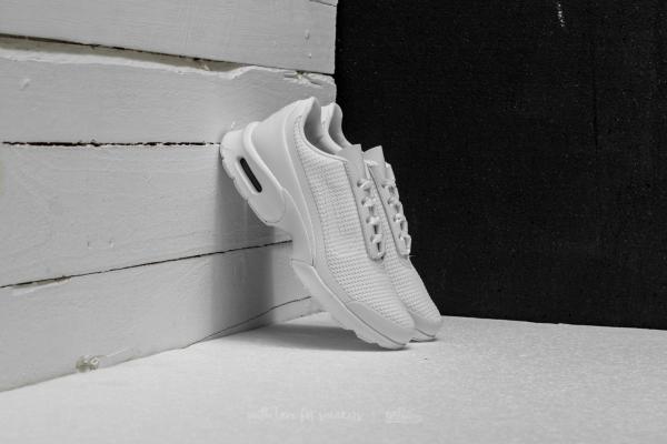 Nike Wmns Air Max Jewell White/ White-Pure Platinum