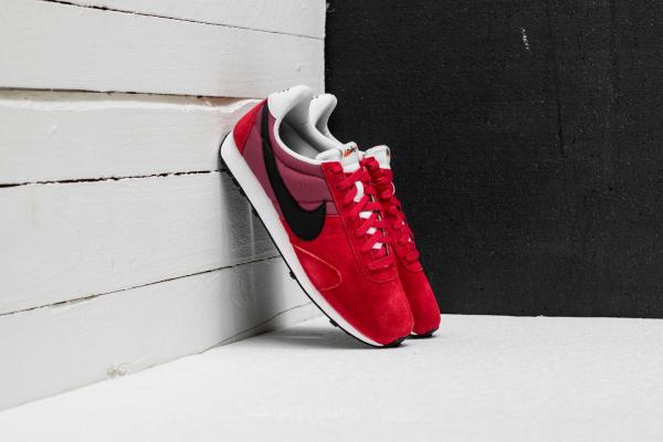 Nike Pre Montreal '17 Gym Red/ Black-Port-Off White