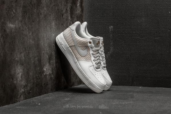 Nike Air Force 1 '07 LV8 Sail/ Light Bone-Metallic Gold
