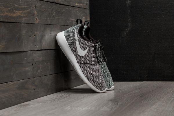 Nike Roshe One (GS) Black/ White