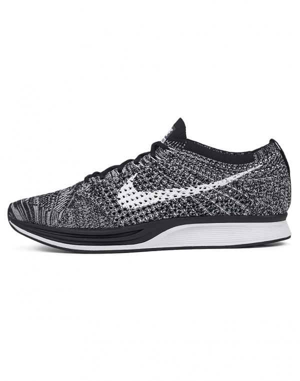 Sneakers - tenisky Nike Flyknit Racer Black / White