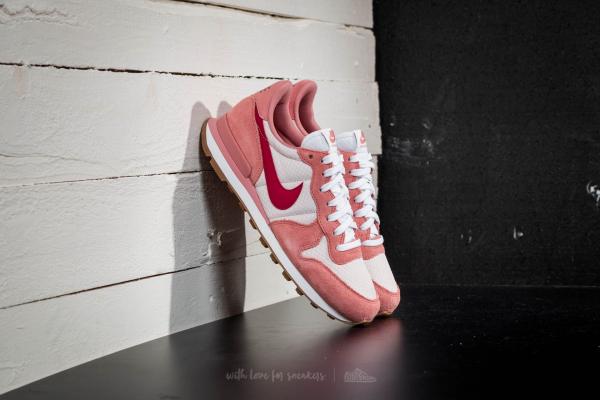Nike Wmns Internationalist Red Stardust/ Noble Red