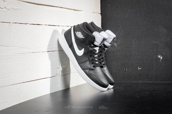 Air Jordan 1 Mid Black/ White-White