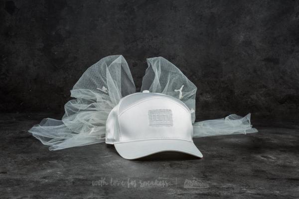Puma Fenty x Rihanna Bow Mesh Cap Vanilla Ice