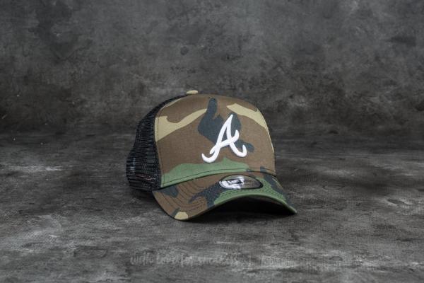 New Era 9Forty League Essential Arlanta Braves Trucker Woodland Camo/ Black