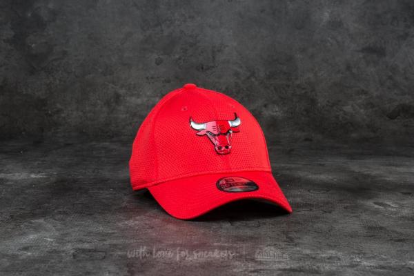 New Era 39Thirty Logo Pack Chicago Bulls Cap Scarlet