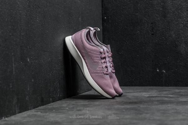 Nike Wmns Dualtone Racer Taupe Grey/ Taupe Grey-Plum Fog