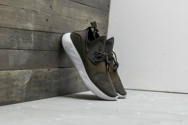 Nike Lunarcharge Essential Cargo Khaki/ Cargo Khaki
